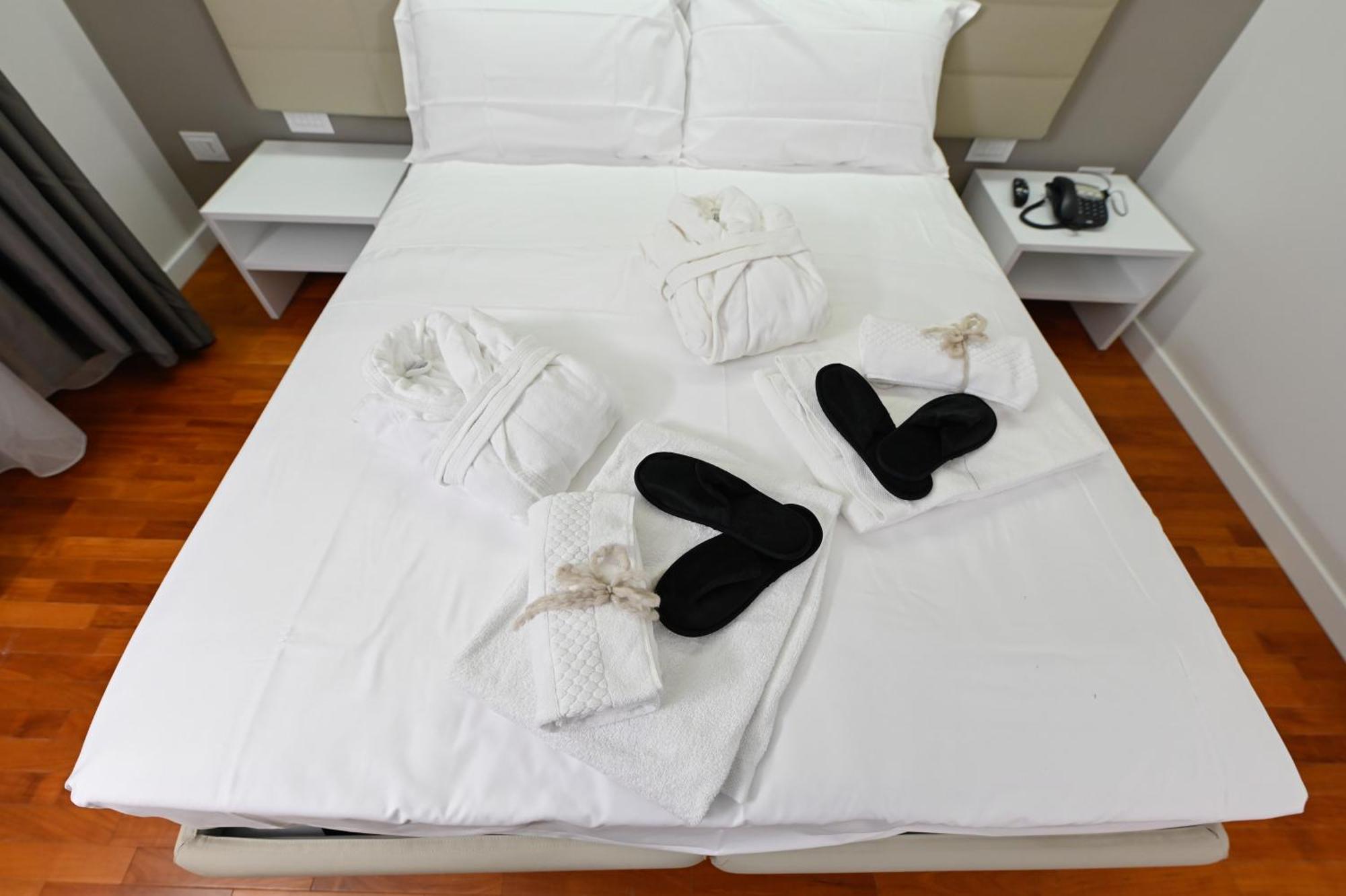 Hotel Hypnos San Giorgio del Sannio Esterno foto